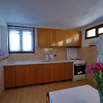 Agnanti 2 Isomata