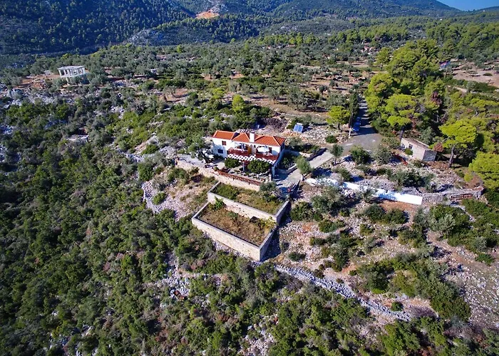 Semesterbostad Agnanti 2