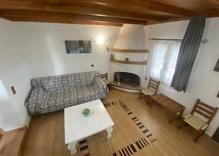 Semesterbostad Agnanti 2 Isomata